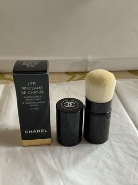 Chanel Les Pinceaux De Chanel Retractable Powder Kabuki Brush No 108- New In Box